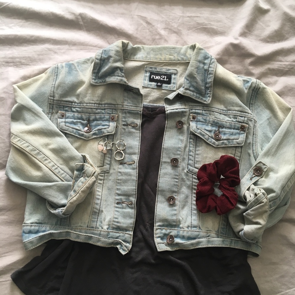 Cropped jean jacket